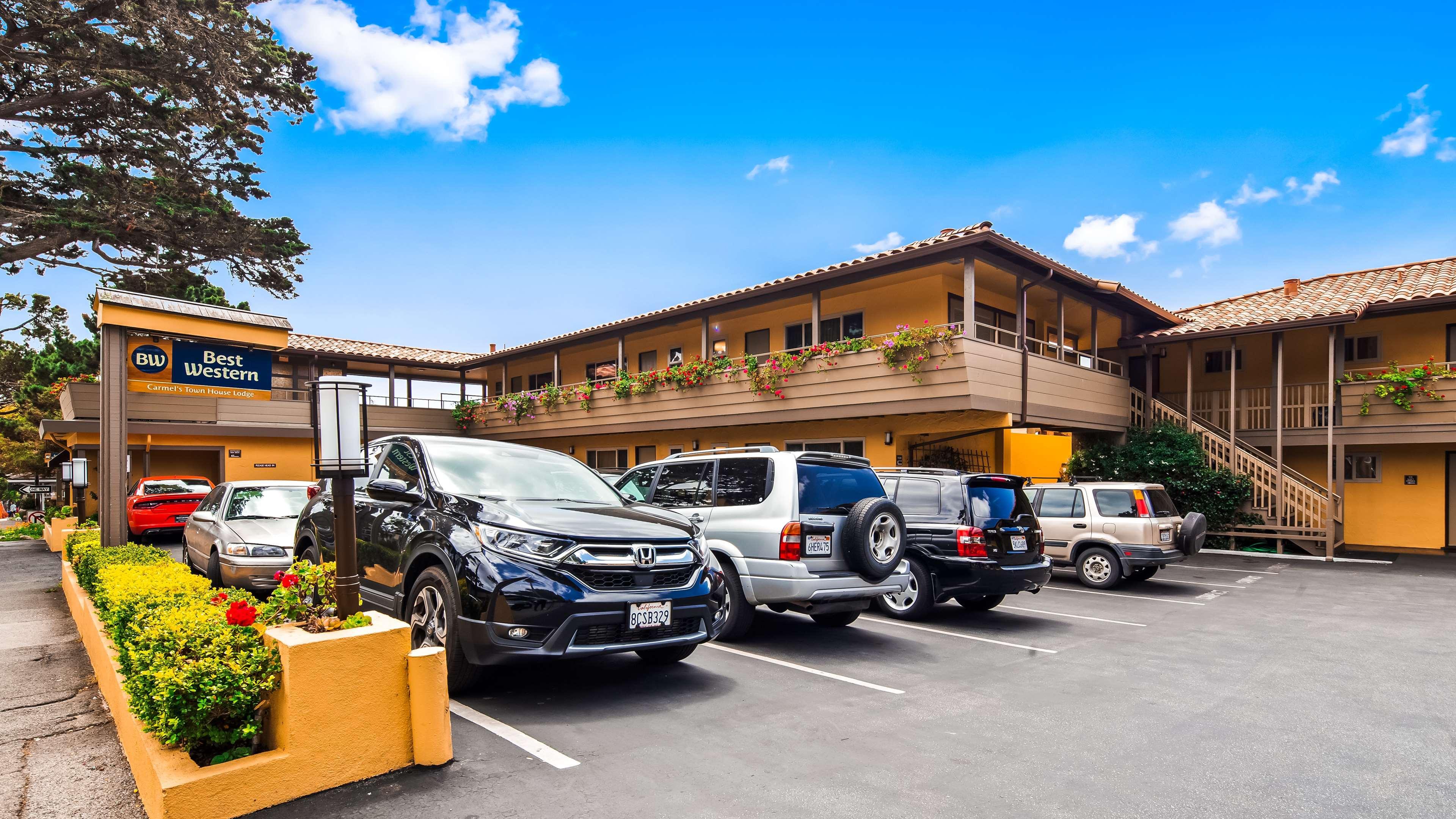 Best Western Carmel'S Town House Lodge Екстер'єр фото