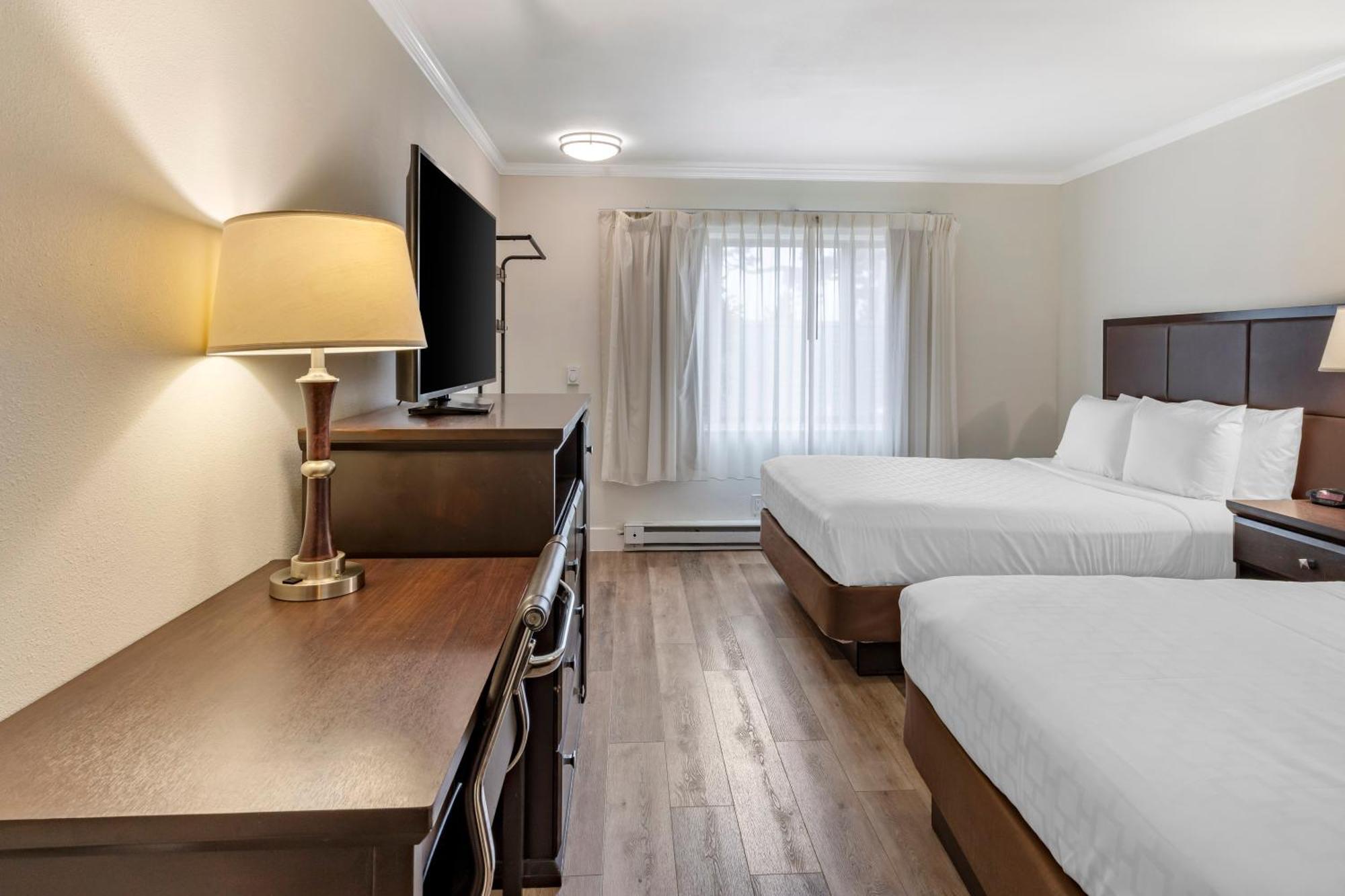 Best Western Carmel'S Town House Lodge Екстер'єр фото