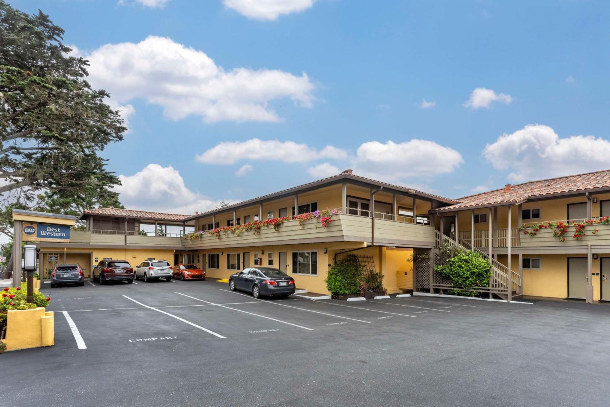 Best Western Carmel'S Town House Lodge Екстер'єр фото