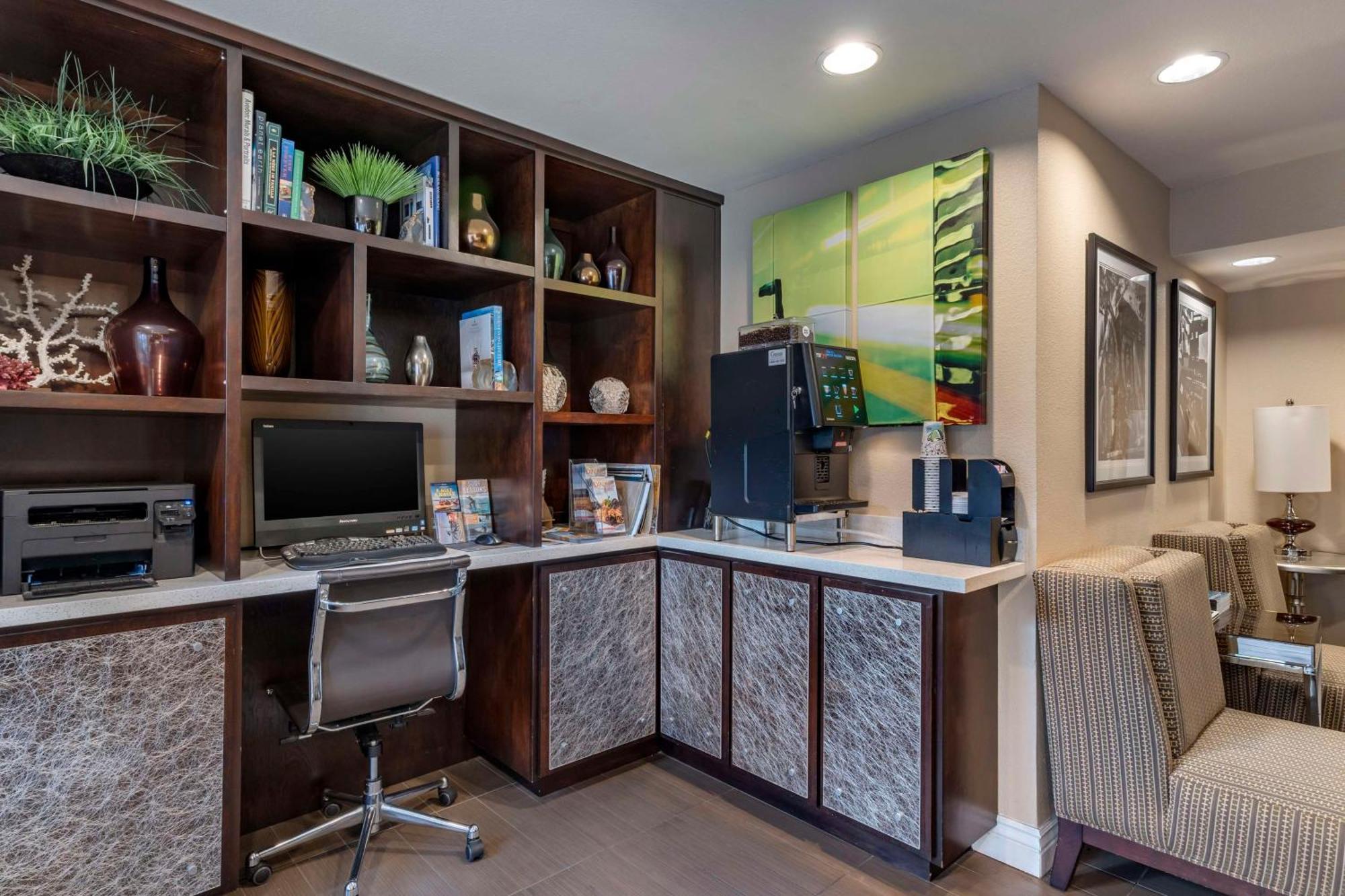 Best Western Carmel'S Town House Lodge Екстер'єр фото