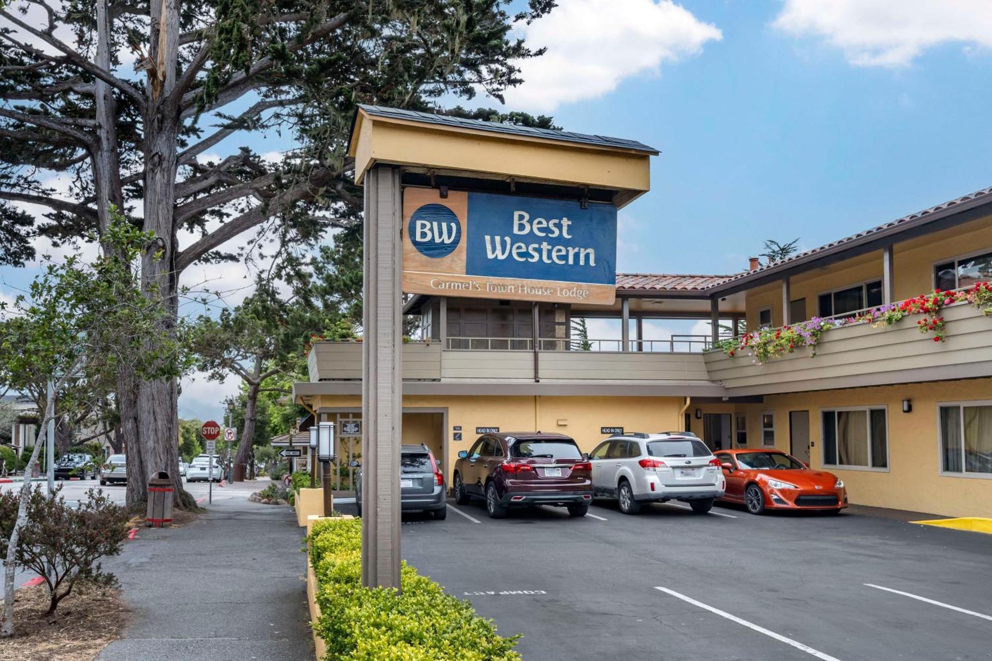 Best Western Carmel'S Town House Lodge Екстер'єр фото